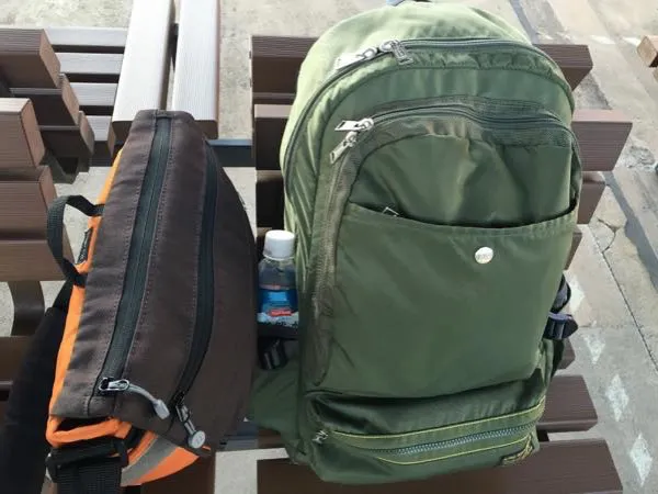 青春18きっぷの旅行バッグの中身、大公開!