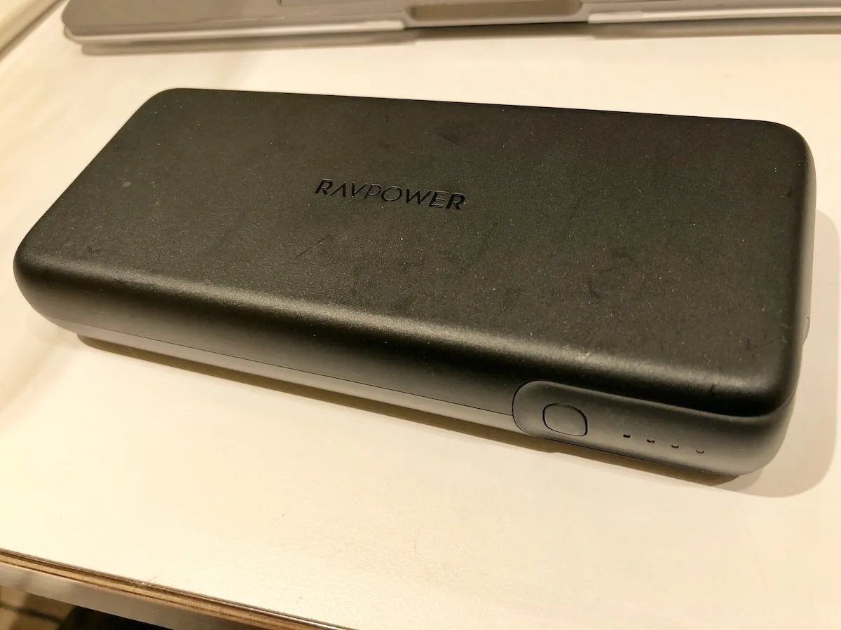 rav power 20000モバイルバッテリー