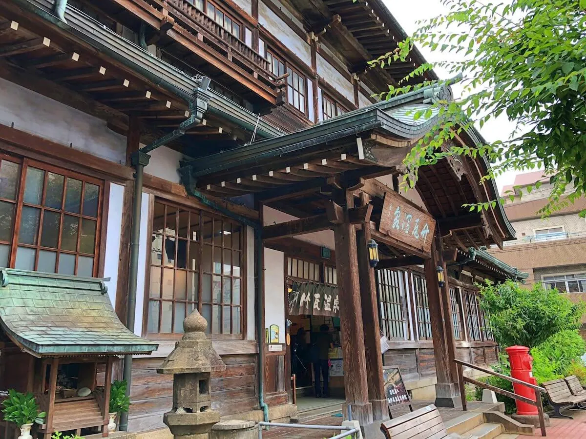 sunayu3.jpg 竹瓦温泉の外観