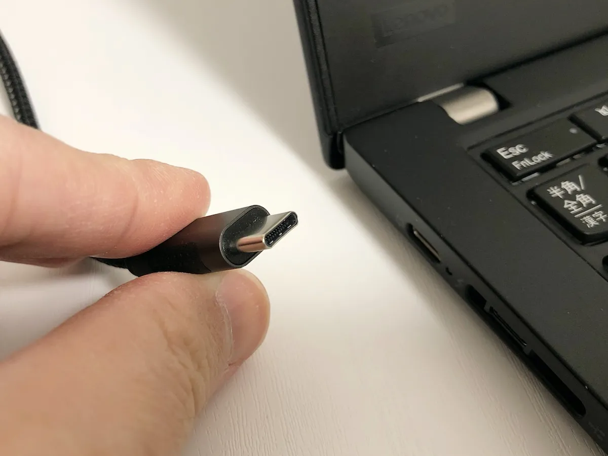 USB-Cのコネクタ