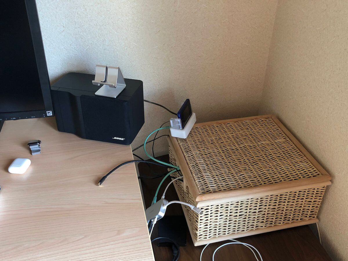 ケーブルボックスで収納