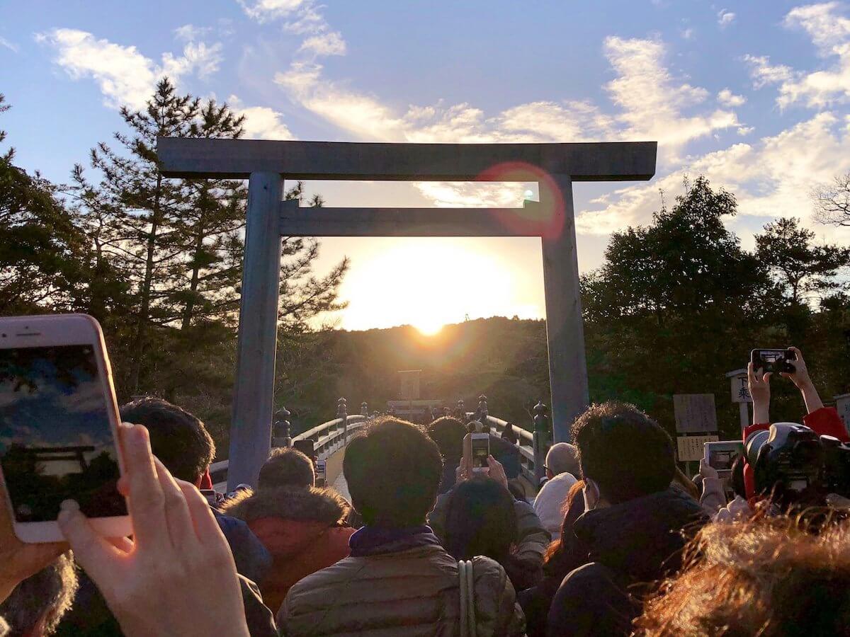 東京から伊勢神宮の旅行 朝日を拝むおすすめ観光コース2泊3日 ムクッといこう