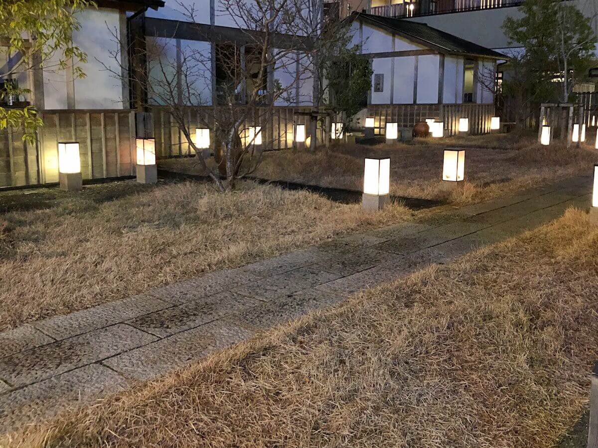 伊勢市駅近くの提灯