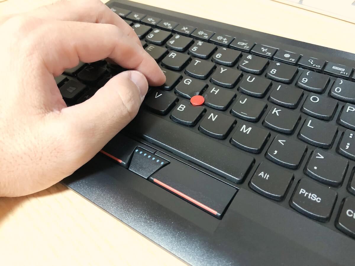 トラックポイントの便利さ